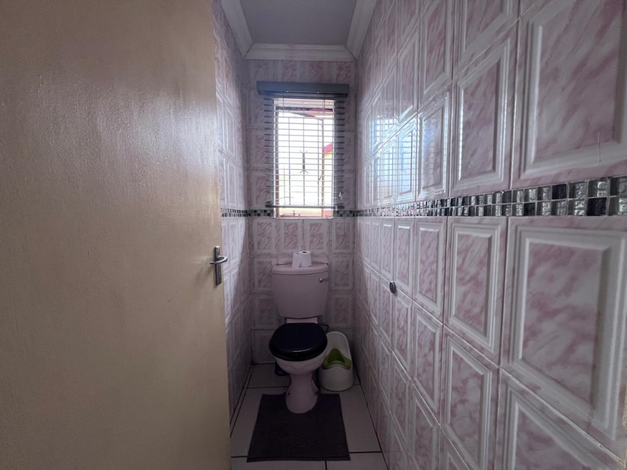 3 Bedroom Property for Sale in Tlhabane West North West